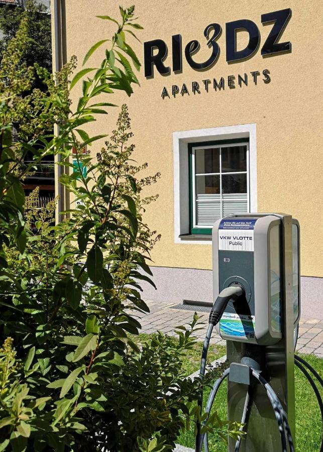 Riedz Apartments Innsbruck- Zentrales Apartmenthaus Mit Gruener Oase Exterior photo