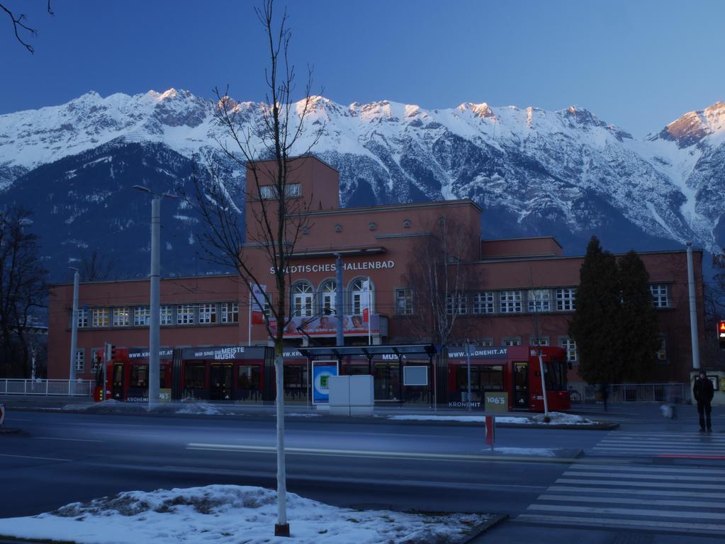 Riedz Apartments Innsbruck- Zentrales Apartmenthaus Mit Gruener Oase Exterior photo