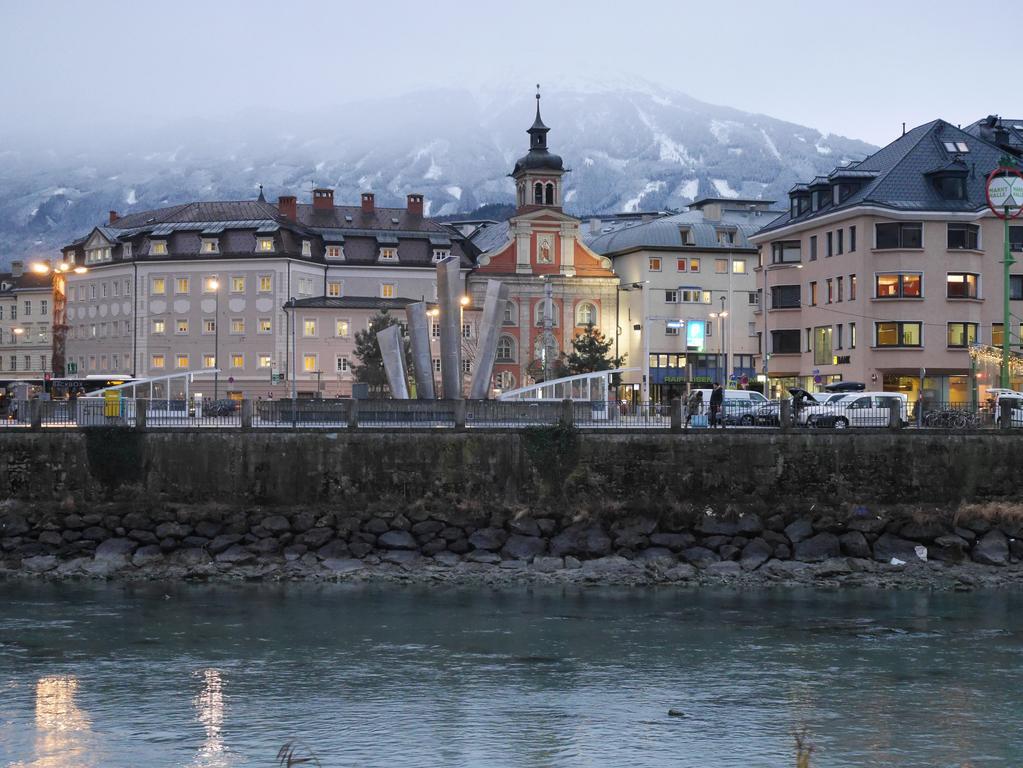 Riedz Apartments Innsbruck- Zentrales Apartmenthaus Mit Gruener Oase Exterior photo